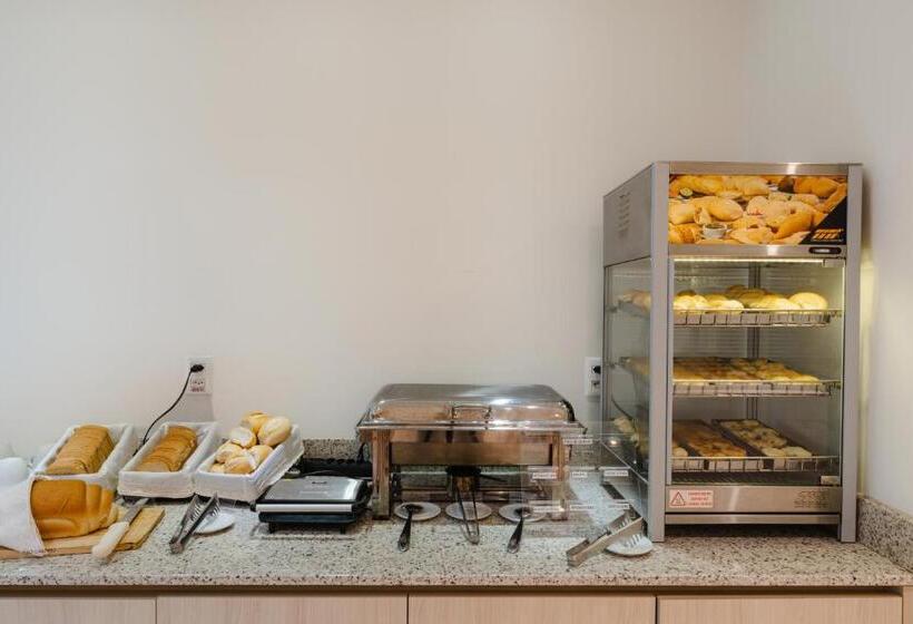 Отель Caiua Lago Umuarama