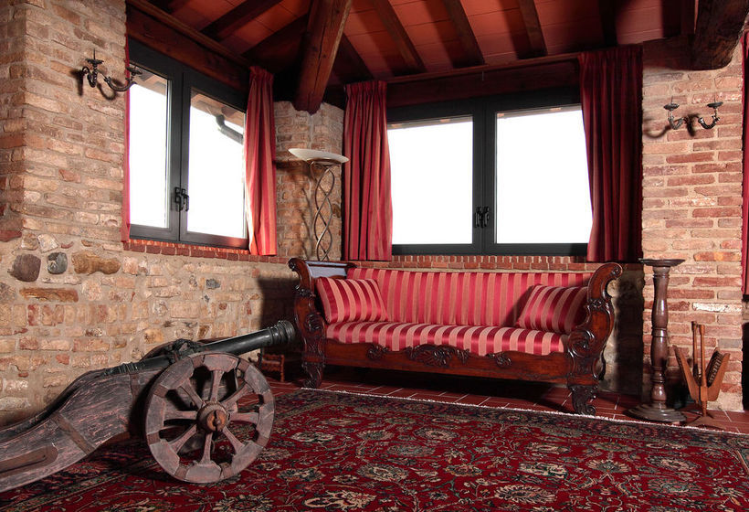 בית מלון כפרי Castello Di Felino