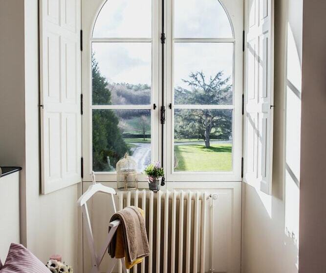 בית מלון כפרי Chateau De Briançon