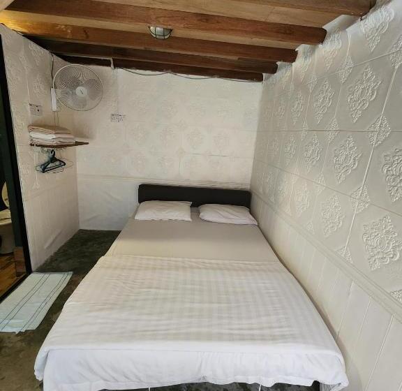 בית מלון כפרי Dou Houz   Hostel