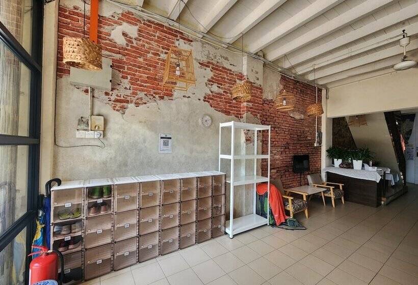 בית מלון כפרי Dou Houz   Hostel