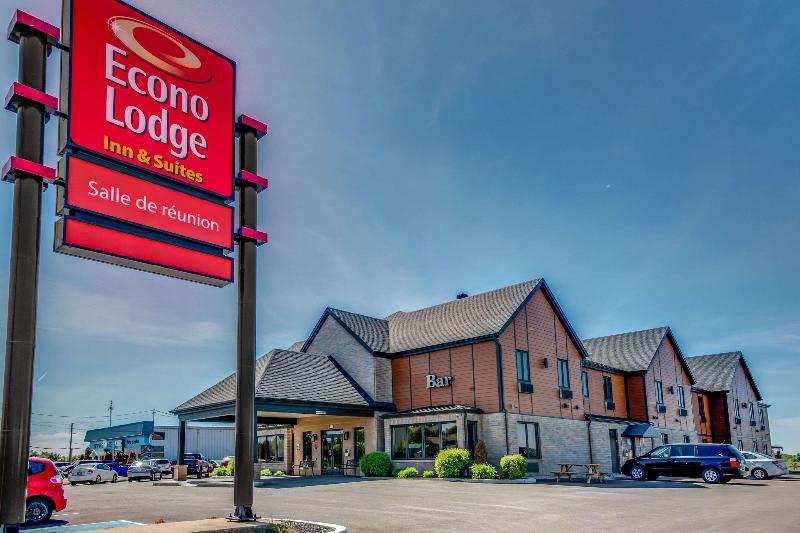 호텔 Econo Lodge Inn & Suites