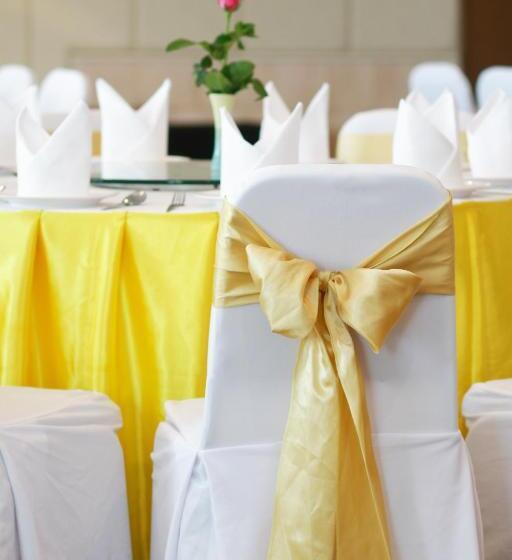 호텔 Golden Crown Grand