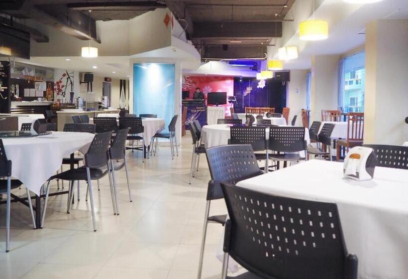 호텔 Golden Crown Grand