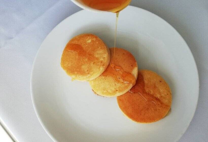 호텔 Golden Crown Grand