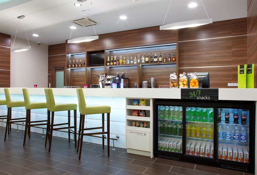 בית מלון כפרי Hampton By Hilton Minsk City Centre