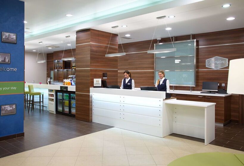 בית מלון כפרי Hampton By Hilton Minsk City Centre