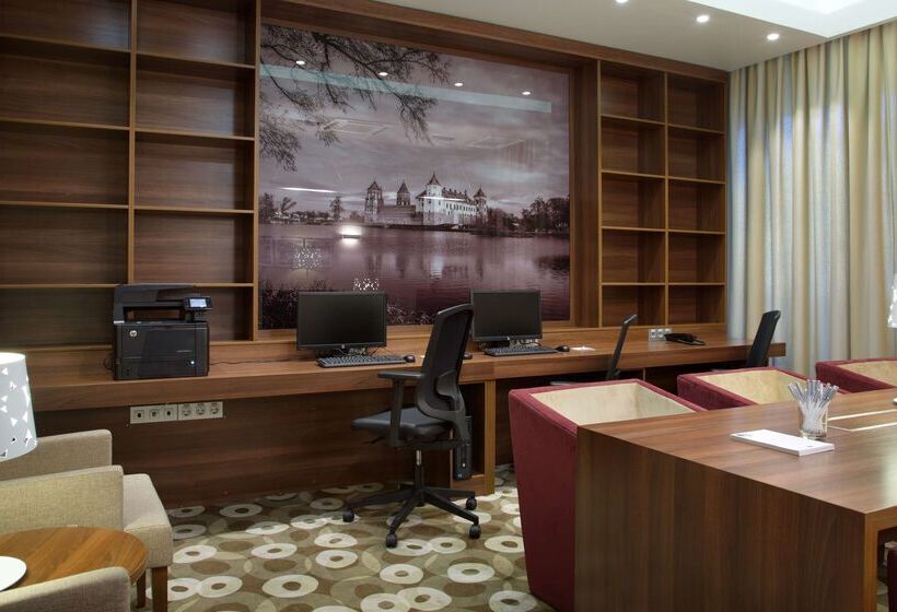 בית מלון כפרי Hampton By Hilton Minsk City Centre