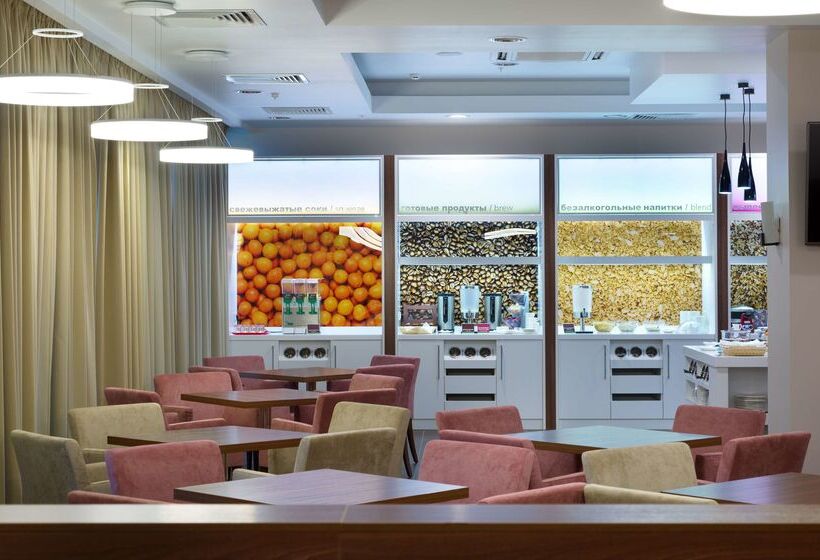 בית מלון כפרי Hampton By Hilton Minsk City Centre