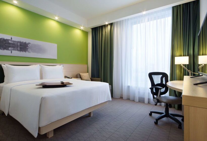 בית מלון כפרי Hampton By Hilton Minsk City Centre