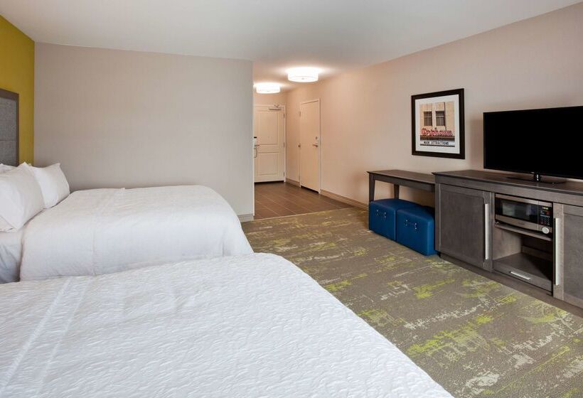 בית מלון כפרי Hampton Inn & Suites Sioux City South