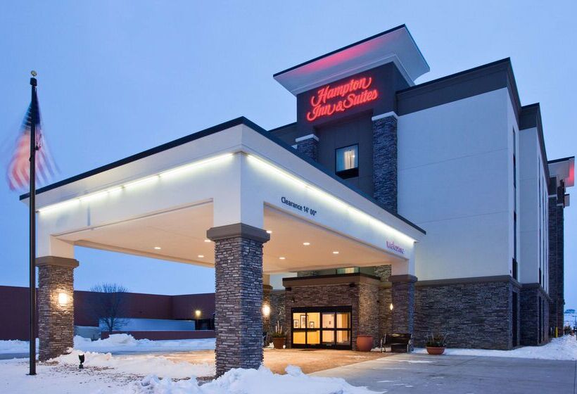 בית מלון כפרי Hampton Inn & Suites Sioux City South