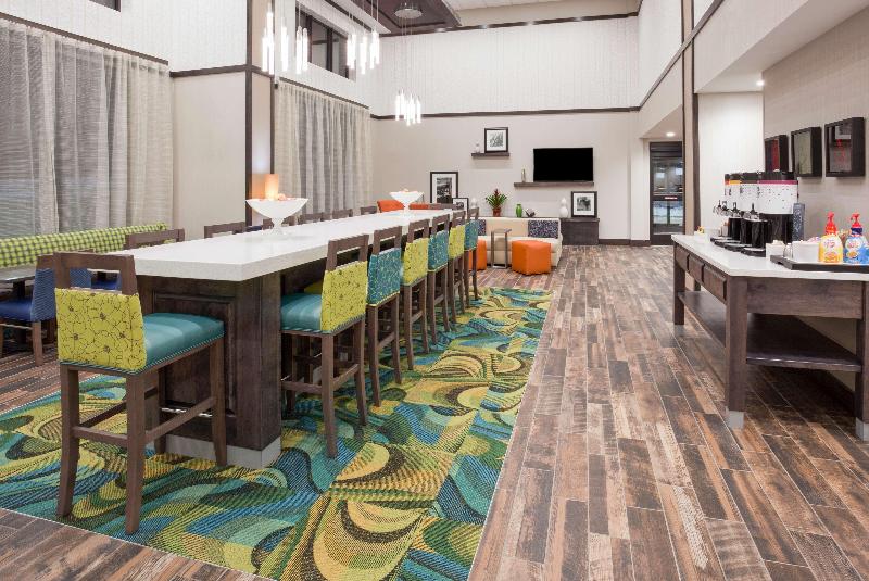 בית מלון כפרי Hampton Inn & Suites Sioux City South