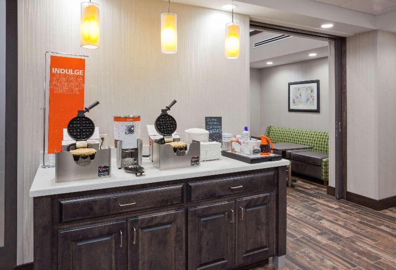בית מלון כפרי Hampton Inn & Suites Sioux City South