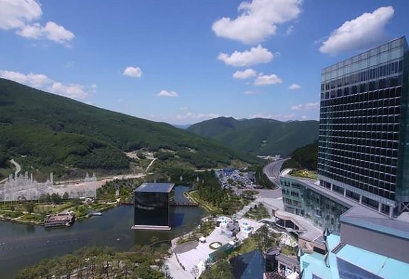 High1 Grand Hotel Main Tower