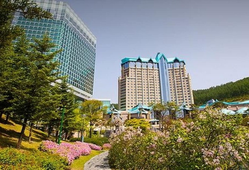 High1 Grand Hotel Main Tower