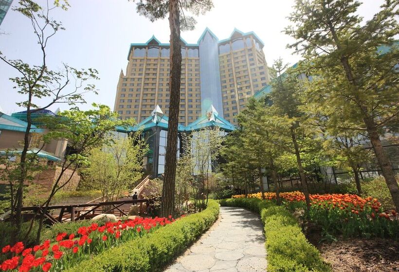 High1 Grand Hotel Main Tower