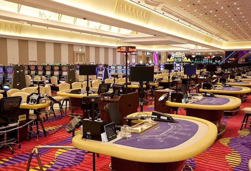 High1 Grand Hotel Main Tower