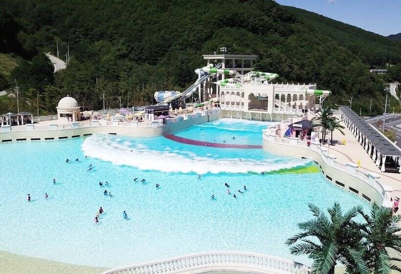 High1 Grand Hotel Main Tower