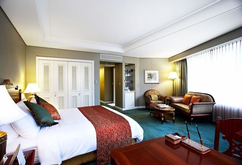 High1 Grand Hotel Main Tower