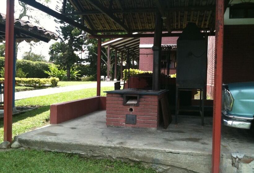 酒店 Hostal Los Juanes Hostel