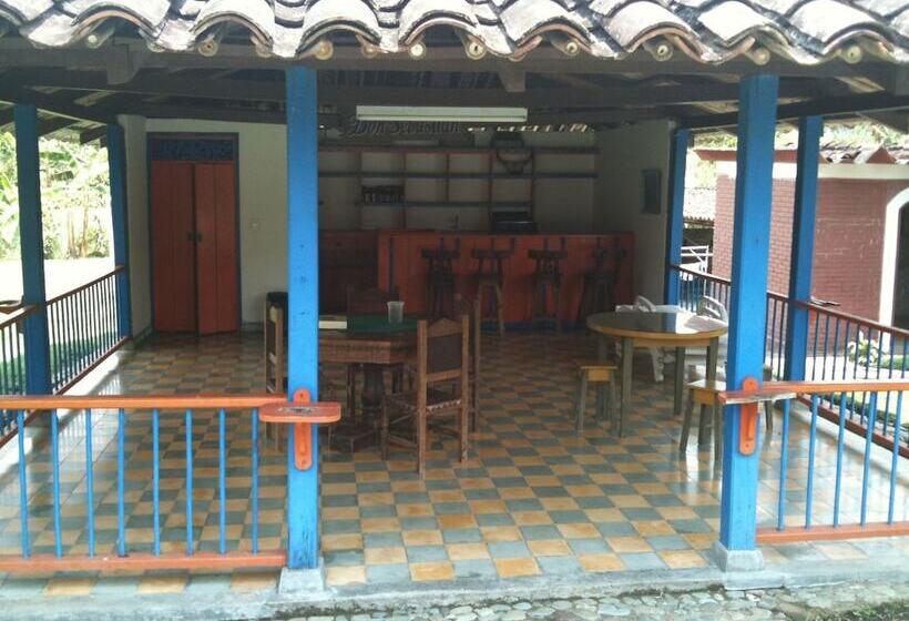 酒店 Hostal Los Juanes Hostel