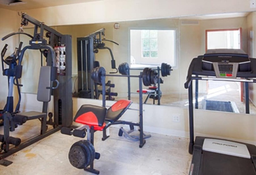 فندق Lajunta Inn