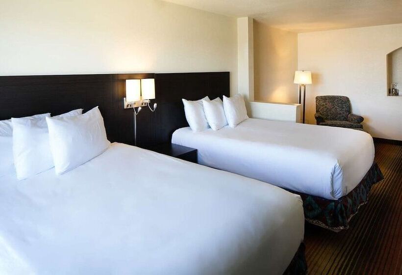 فندق Lajunta Inn