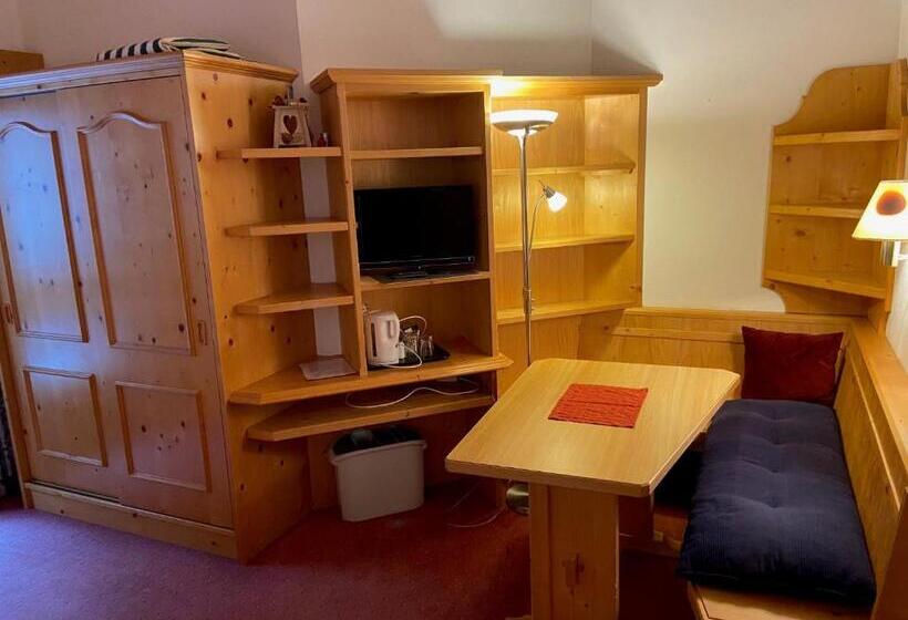 בית מלון כפרי Landhaus Paradies