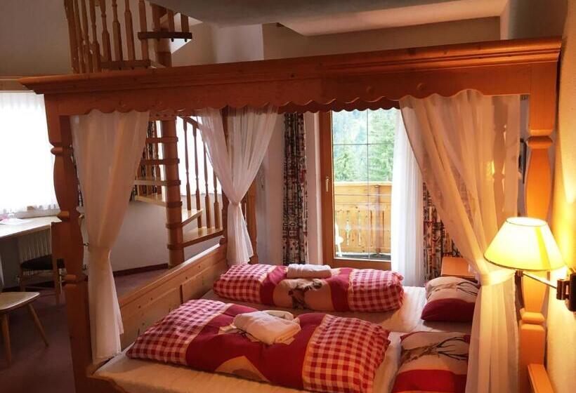 בית מלון כפרי Landhaus Paradies