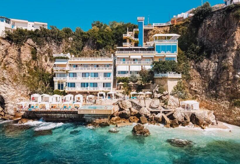 בית מלון כפרי Liro   Adults Only