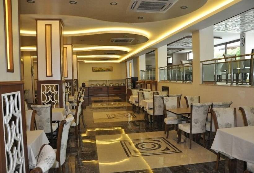 Отель Malahit Exclusive City