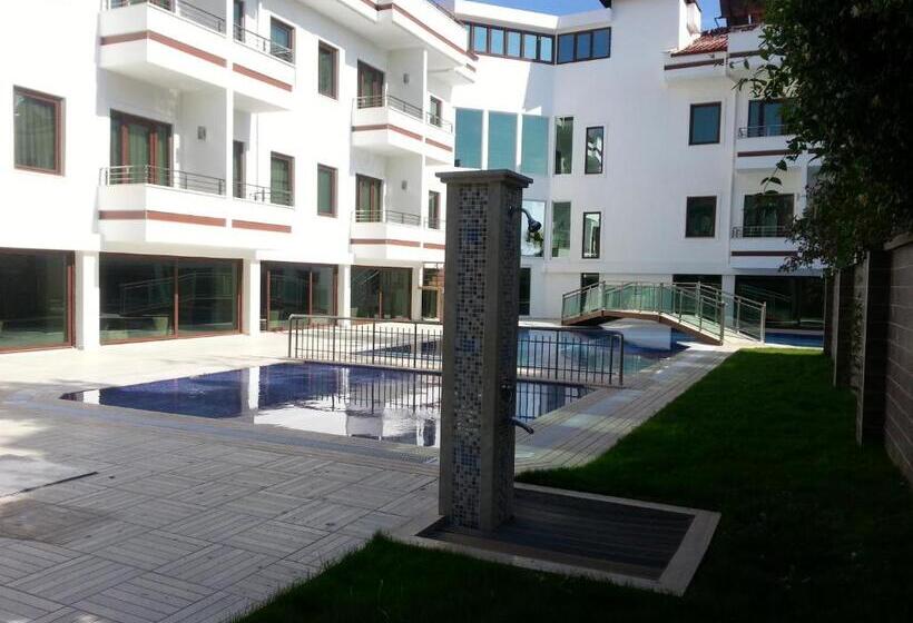 Отель Malahit Exclusive City