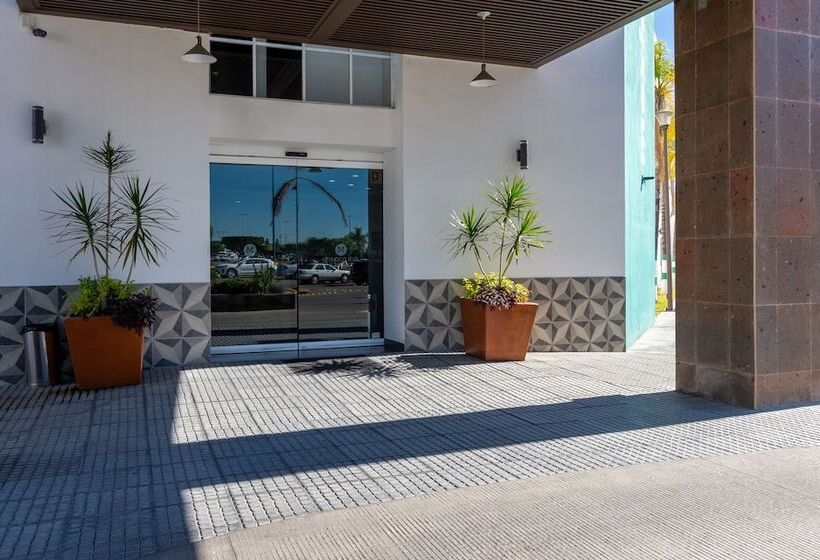 Отель Mexico Inn Express