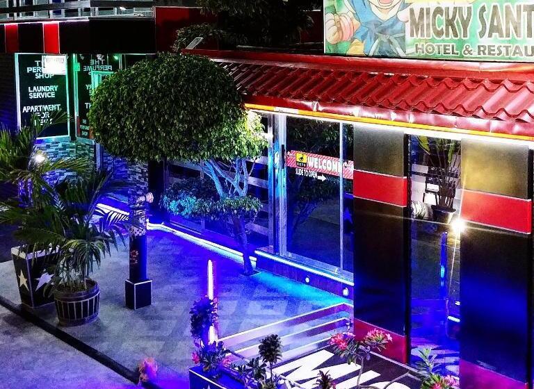 Micky Santoro Hotel & Restaurant