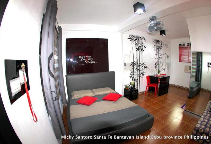 Micky Santoro Hotel & Restaurant