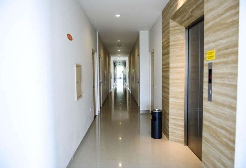 فندق Midtown Xpress Sampit Kalimantan Tengah