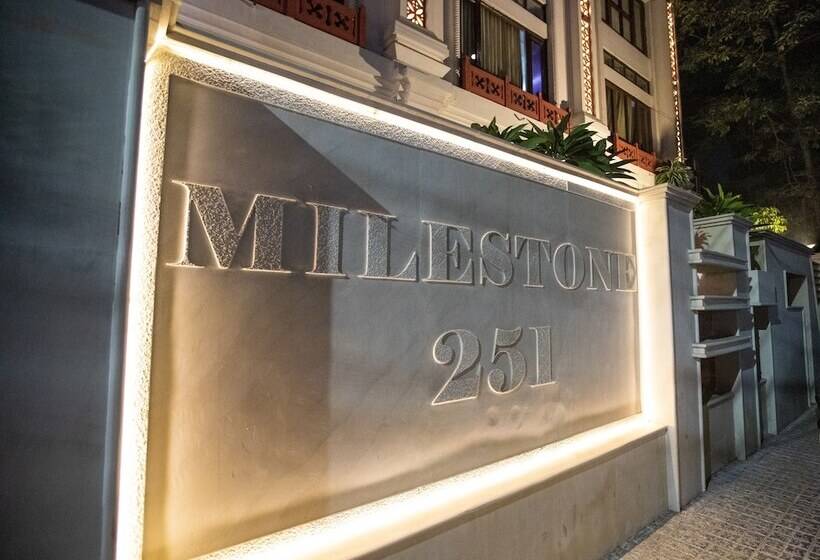 בית מלון כפרי Milestone 251