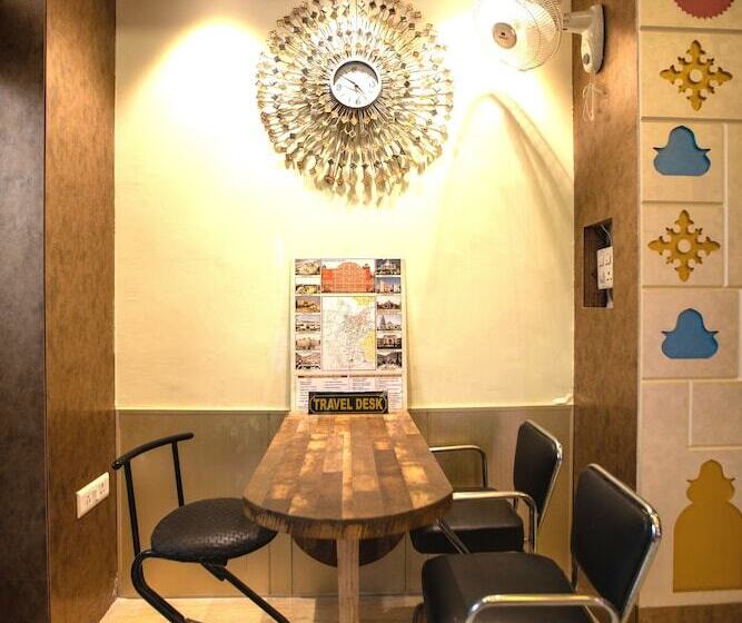 בית מלון כפרי Milestone 251