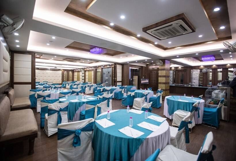 בית מלון כפרי Milestone 251