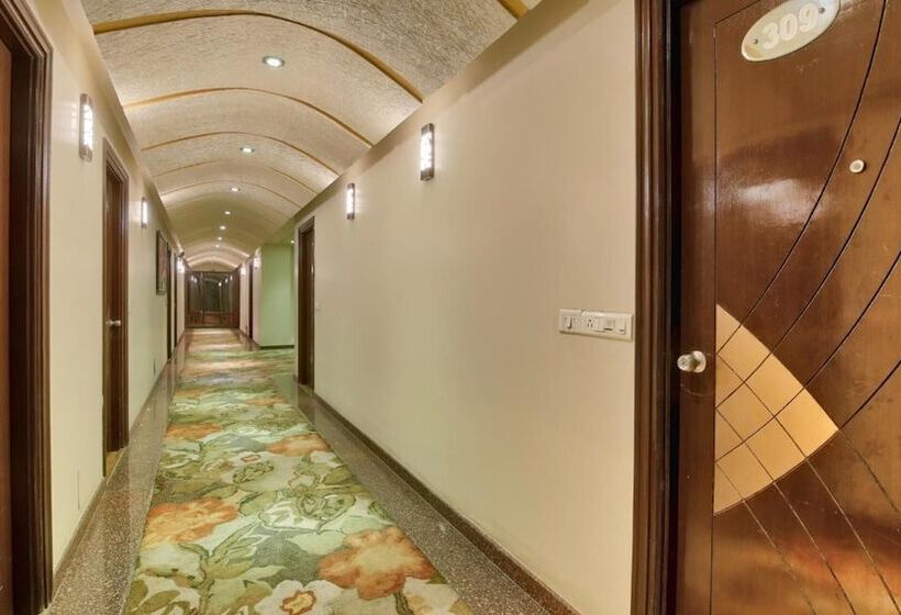 בית מלון כפרי Milestone 251