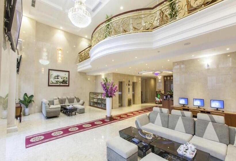 Moonlight Hotel Suites & Spa Vip   High Floor, The Best View In The City Center, Dragon Bridge View