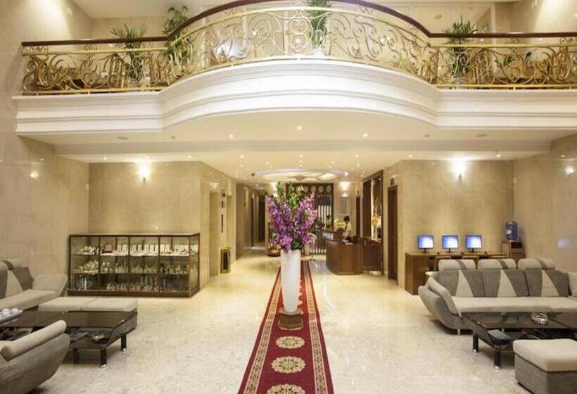 Moonlight Hotel Suites & Spa Vip   High Floor, The Best View In The City Center, Dragon Bridge View