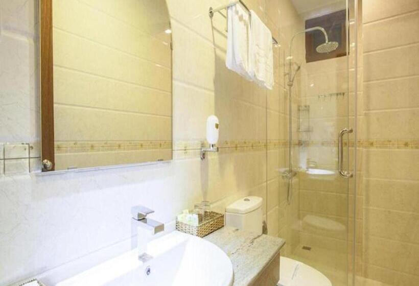 Moonlight Hotel Suites & Spa Vip   High Floor, The Best View In The City Center, Dragon Bridge View