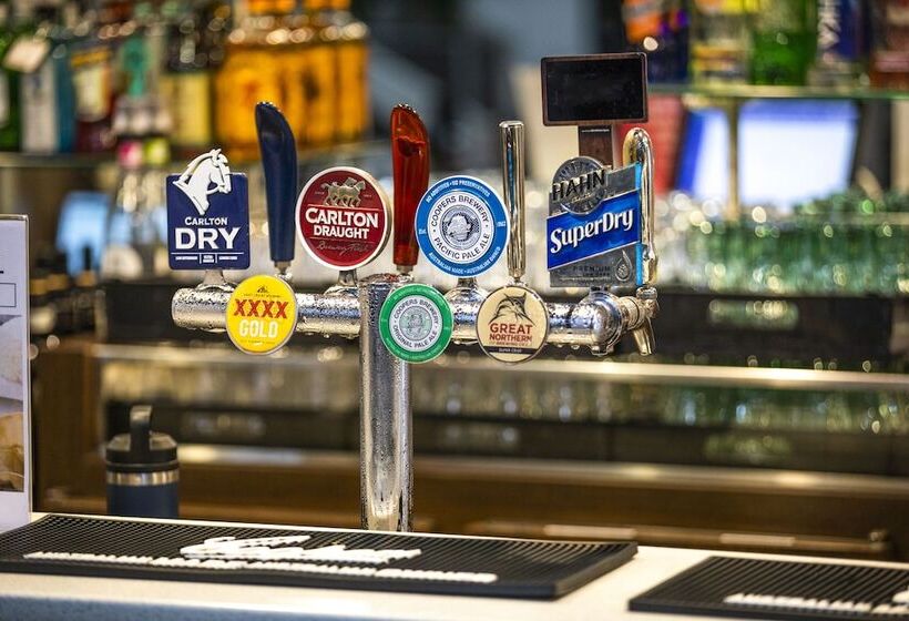 Nightcap At Federal Hotel Mt Gambier