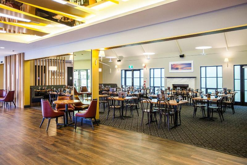 فندق Nightcap At The Ship Inn