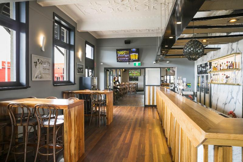 בית מלון כפרי Nightcap At The Ship Inn