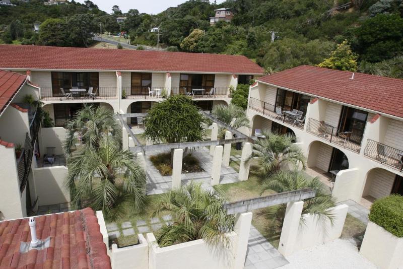 בית מלון כפרי Onetangi Beach Apartments