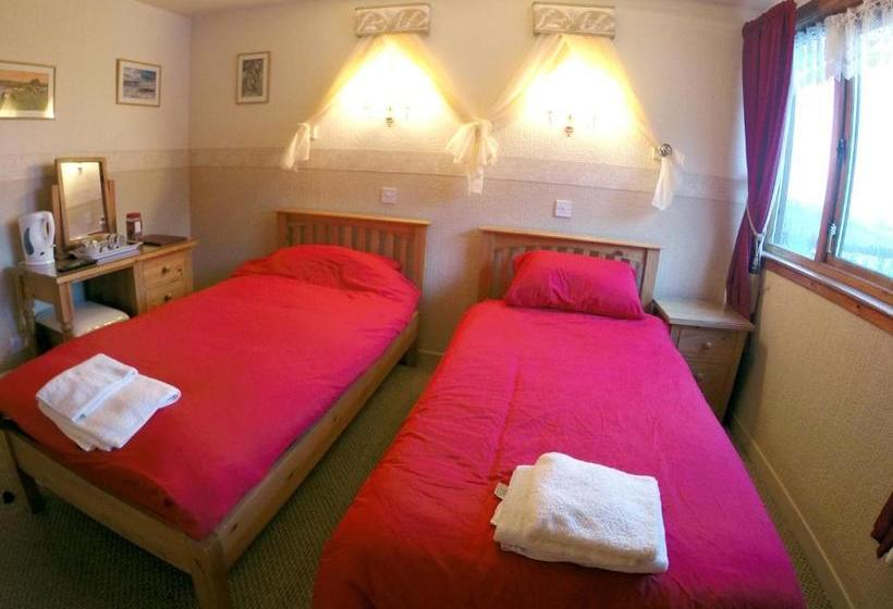 בית מלון כפרי Orca Country Inn