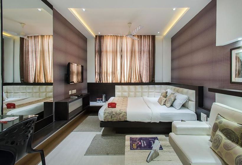 בית מלון כפרי Oyo Premium Raja Park